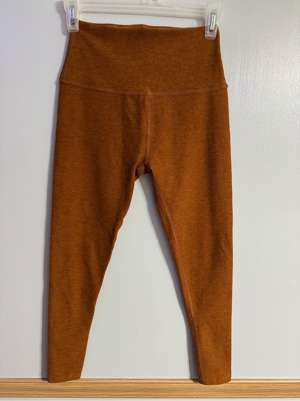 Beyond Yoga Buttery Soft Leggings in Rusty Brown Orange Size Medium